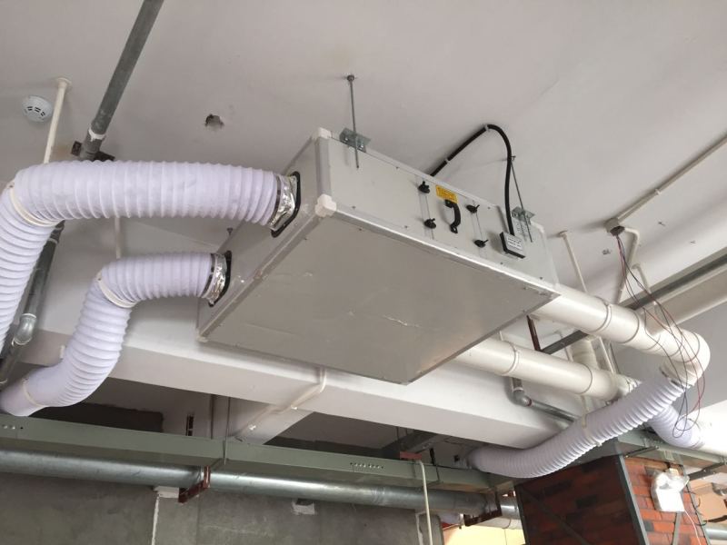 揚子江空調(diào)安裝現(xiàn)場